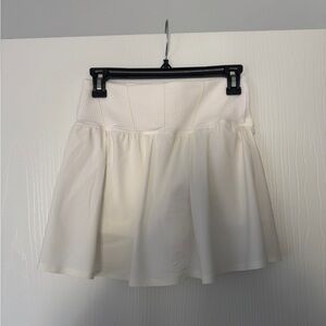 Aerie Women’s White Skirt